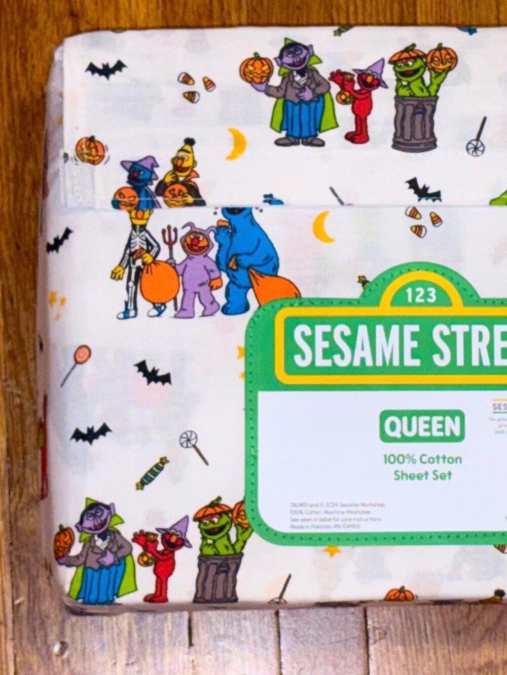 NEW Sesame Street 100% Cotton Halloween Queen Size Sheet Set BERT ERNIE COOKIE